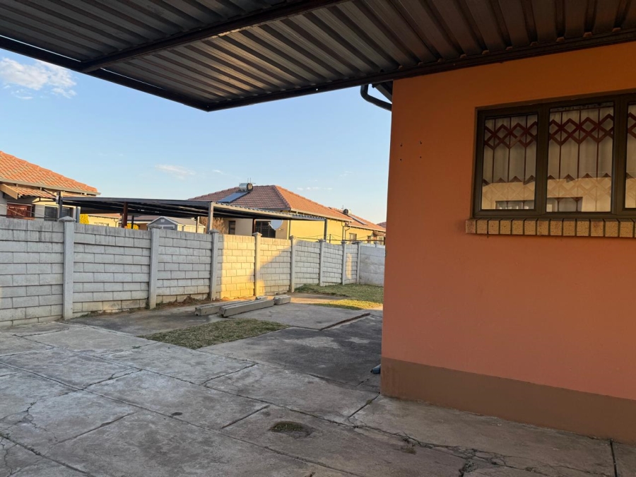 3 Bedroom Property for Sale in Waterval East North West